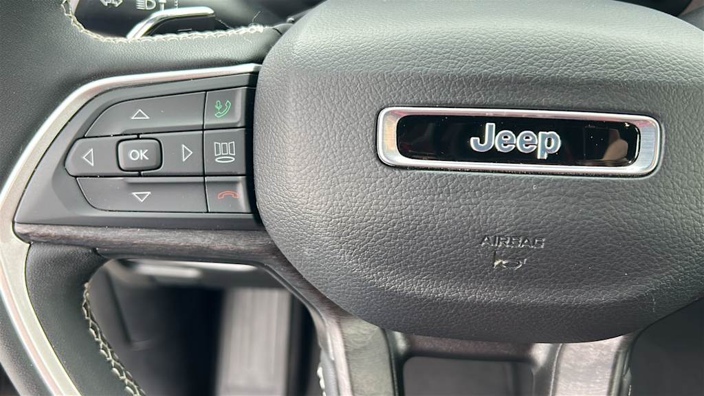 Thumbnail: 2024 Jeep Grand Cherokee - 24