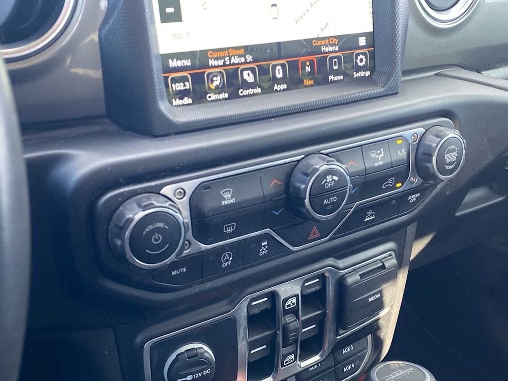 Thumbnail: 2022 Jeep Gladiator - 27