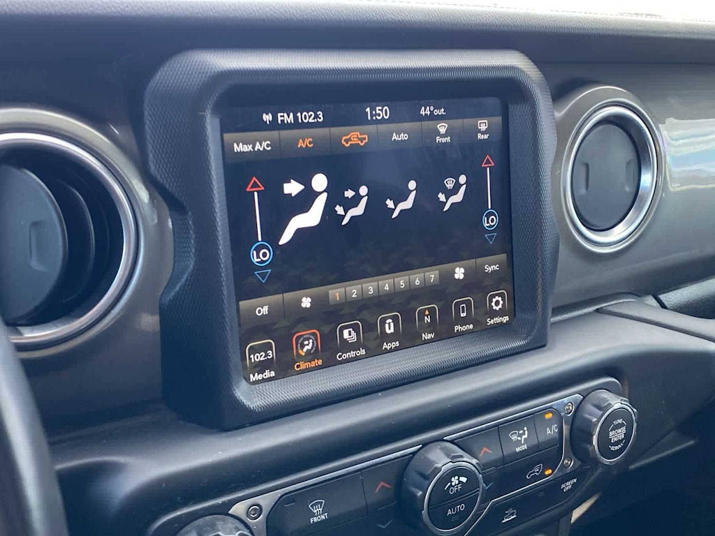 Thumbnail: 2022 Jeep Gladiator - 28