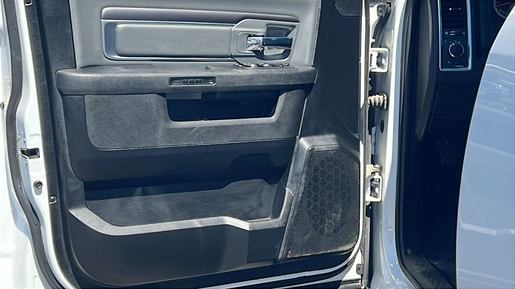 Thumbnail: 2023 RAM 1500 - 27