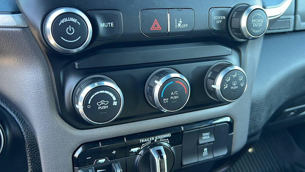 Thumbnail: 2022 RAM 1500 - 22