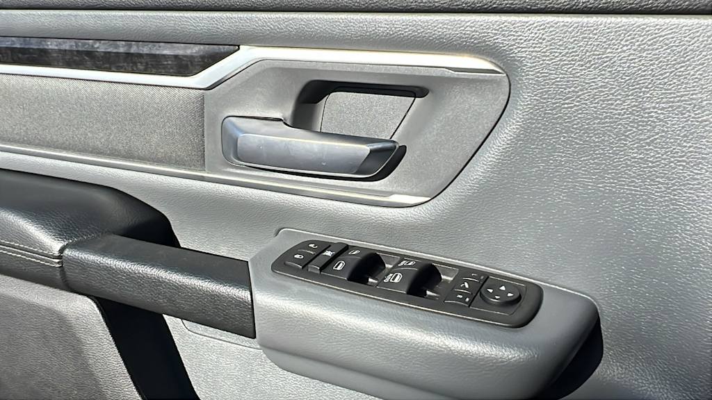 Thumbnail: 2022 RAM 1500 - 27