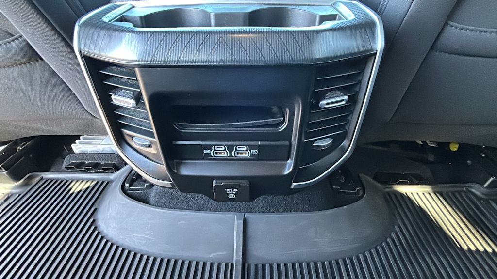 Thumbnail: 2025 RAM 1500 - 29