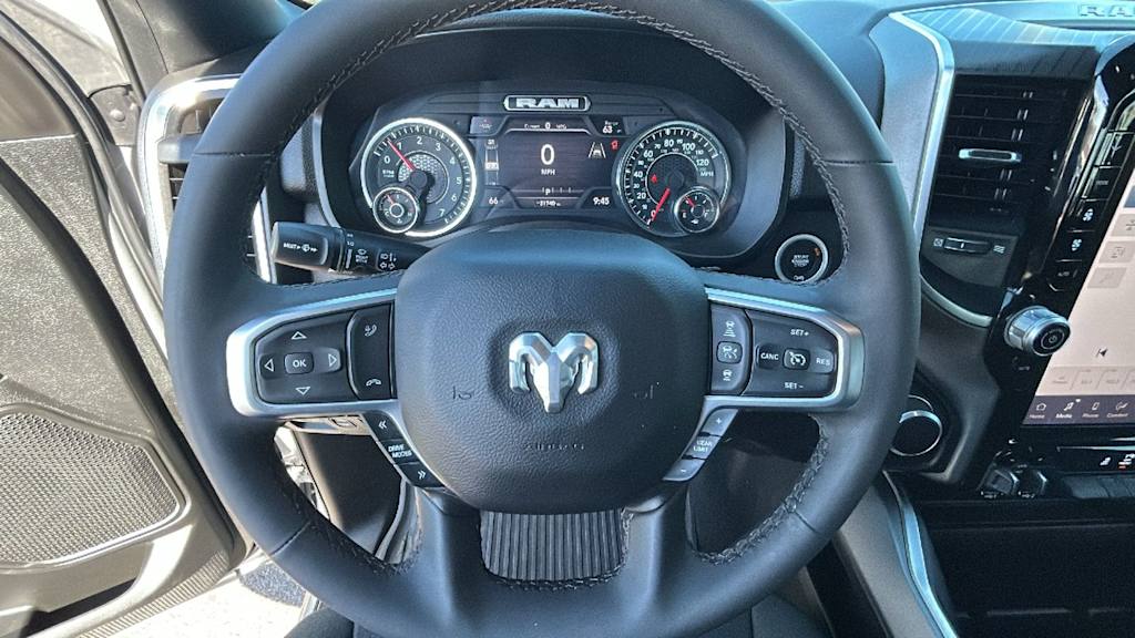 Thumbnail: 2025 RAM 1500 - 9