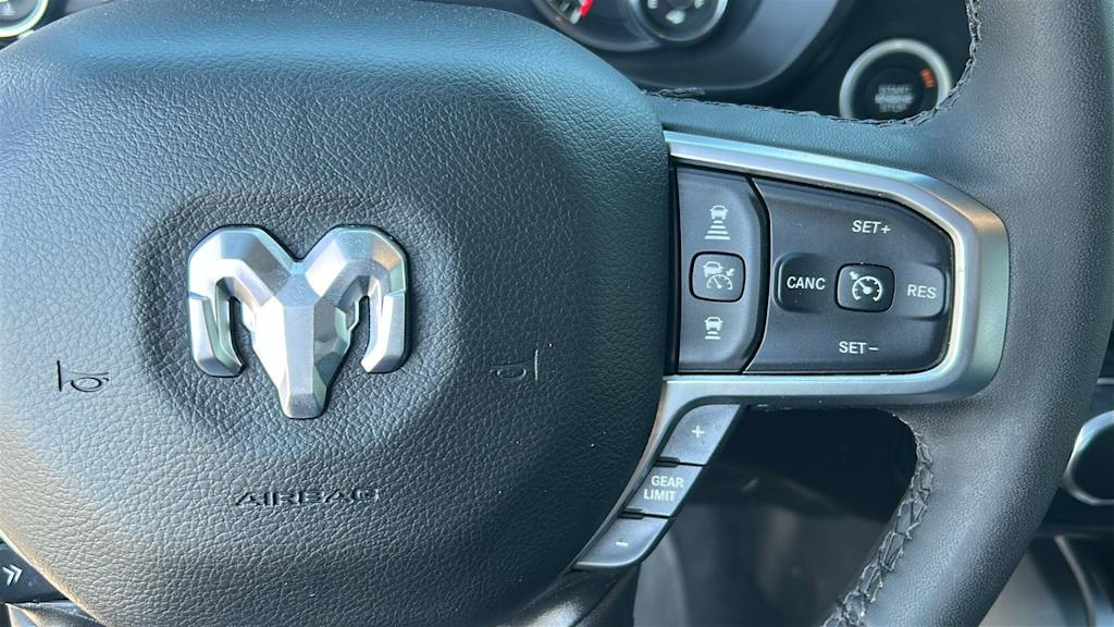 Thumbnail: 2025 RAM 1500 - 25