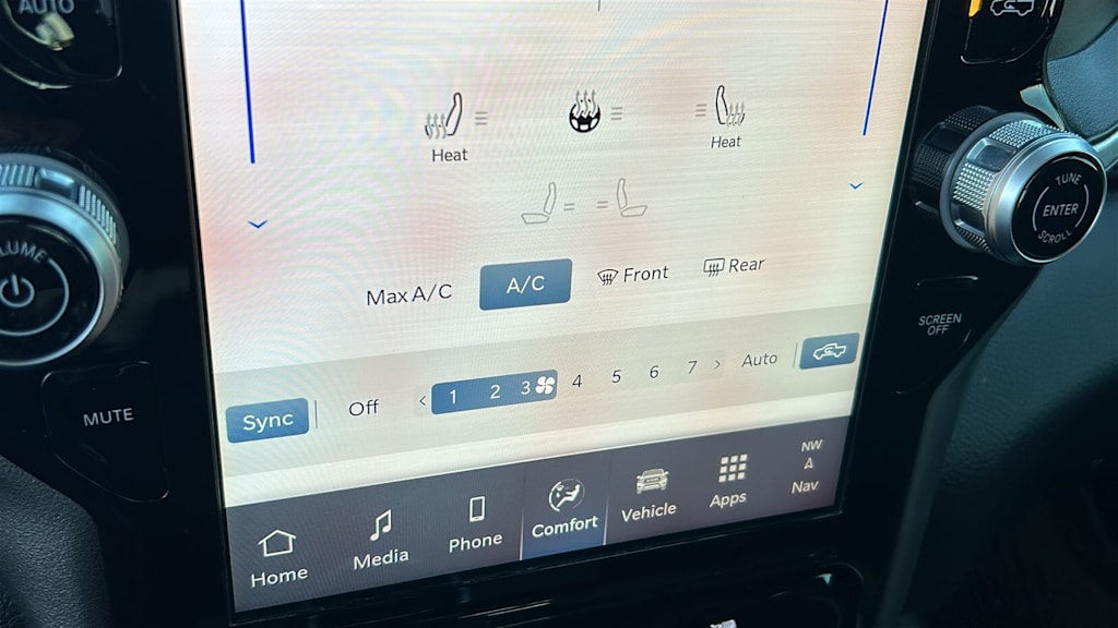 Thumbnail: 2025 RAM 1500 - 21