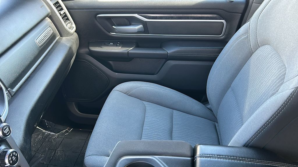 Thumbnail: 2023 RAM 1500 - 10