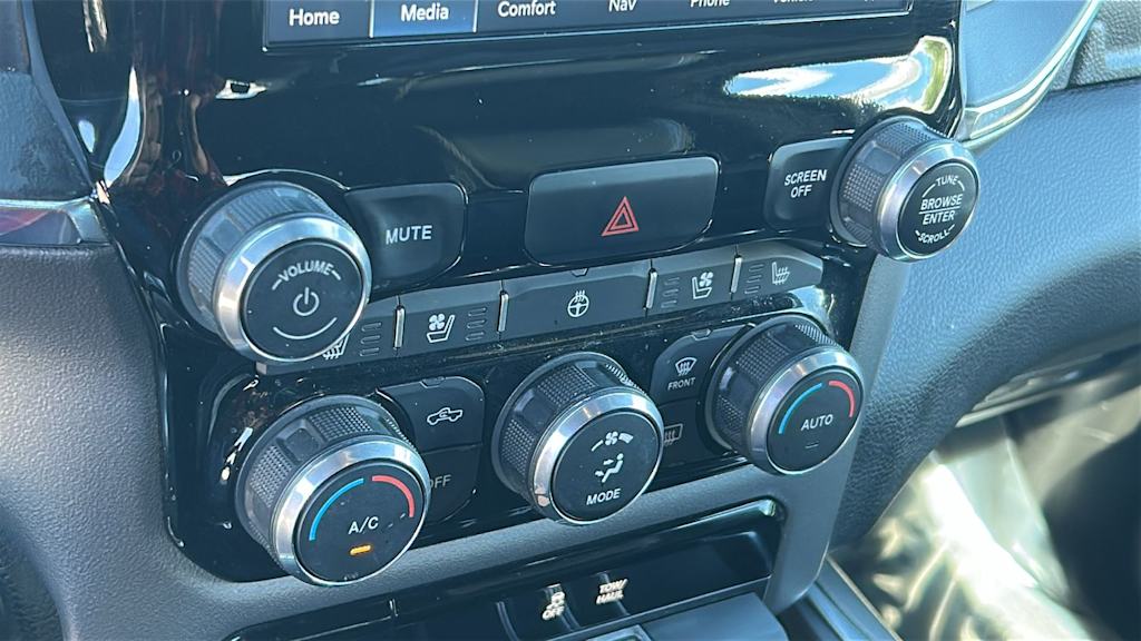 Thumbnail: 2024 RAM 1500 - 23