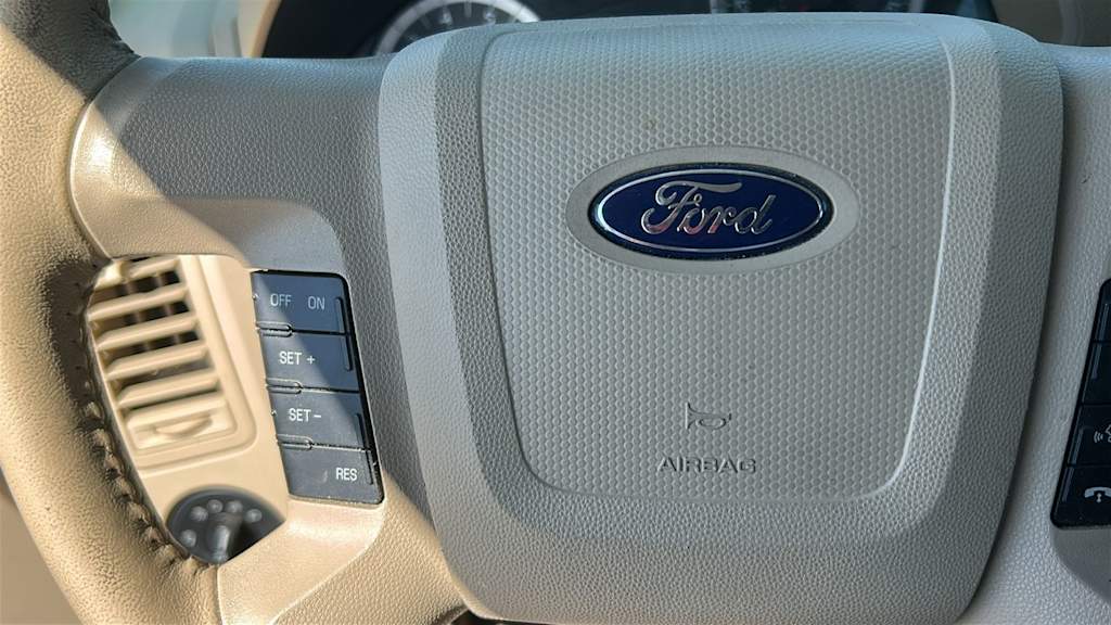 Thumbnail: 2012 Ford Escape - 19
