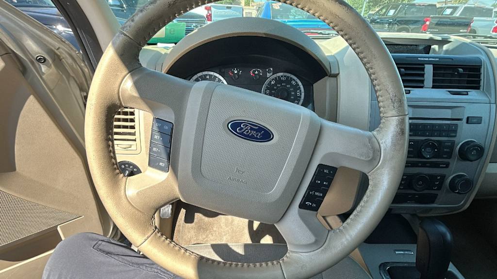 Thumbnail: 2012 Ford Escape - 8