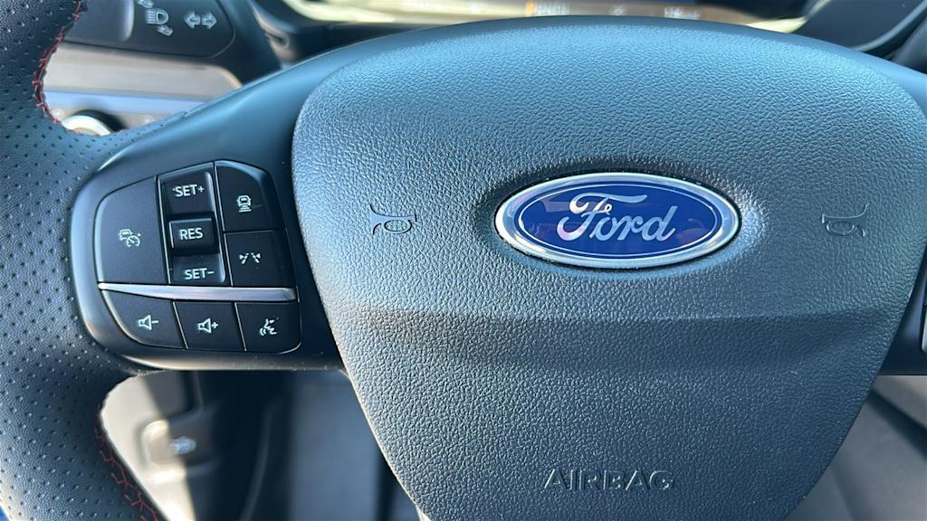 Thumbnail: 2023 Ford Escape - 23
