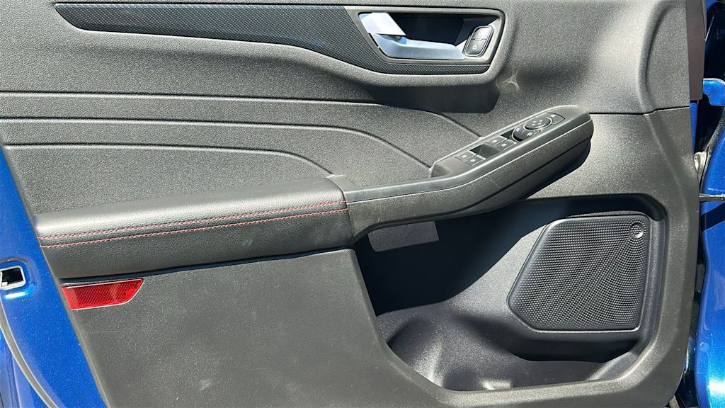 Thumbnail: 2023 Ford Escape - 26