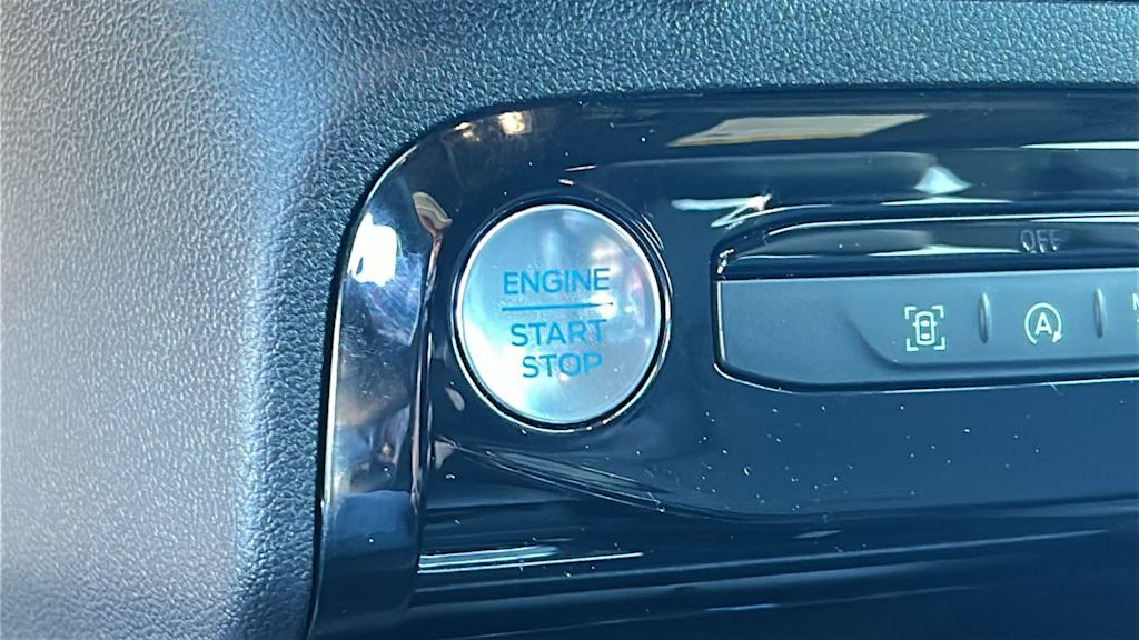 Thumbnail: 2023 Ford Escape - 22