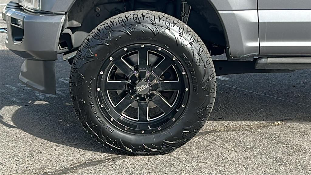 Thumbnail: 2022 Ford F-350 - 8