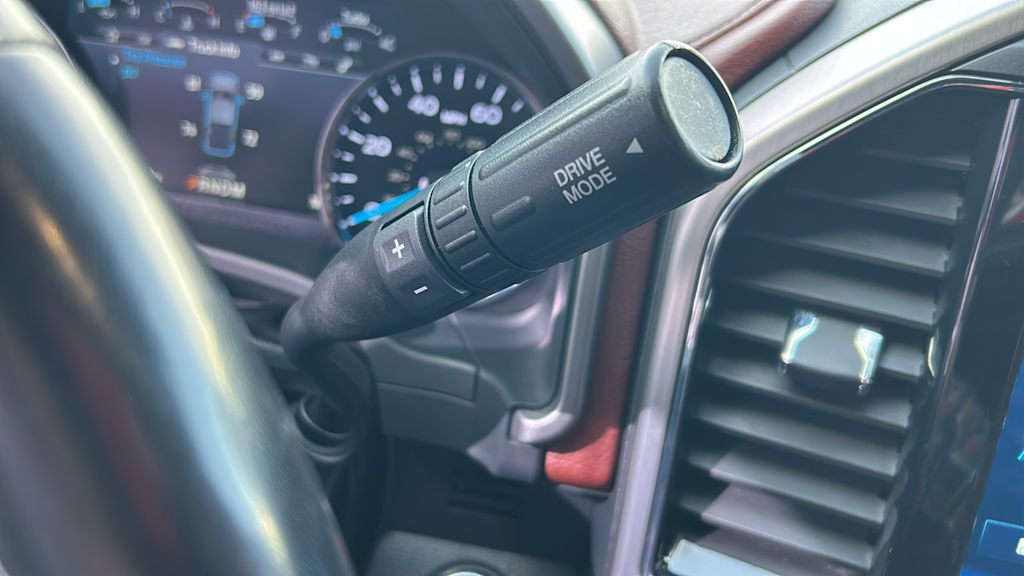 Thumbnail: 2022 Ford F-350 - 22