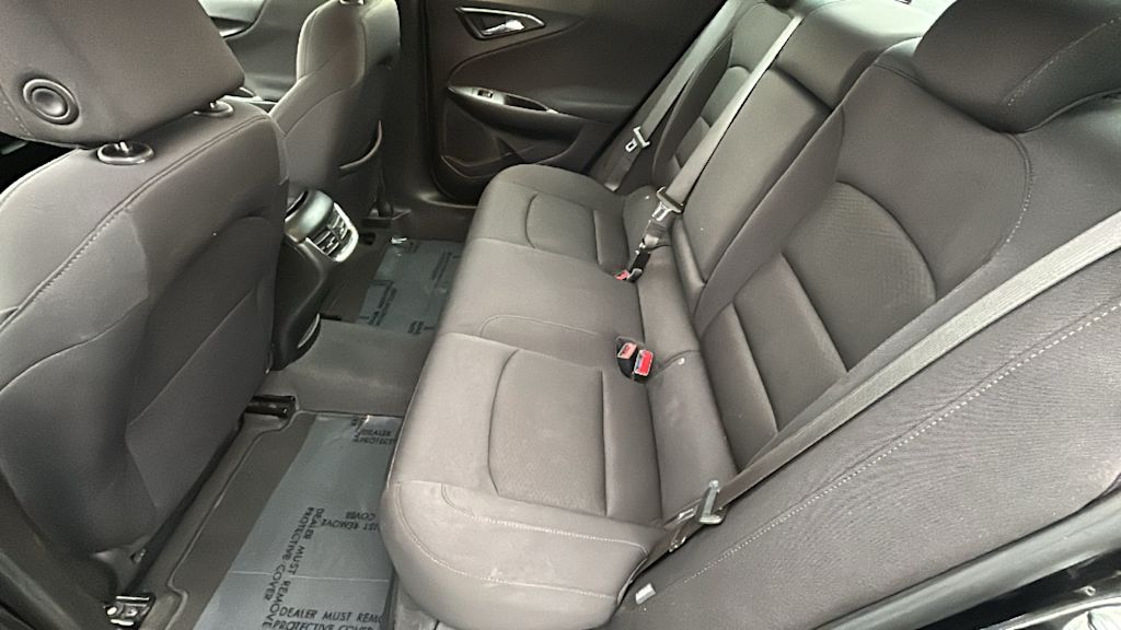 Thumbnail: 2023 Chevrolet Malibu - 12