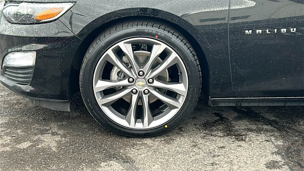 Thumbnail: 2023 Chevrolet Malibu - 8