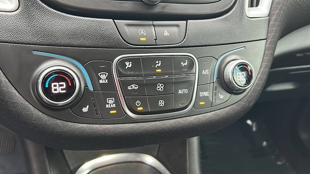 Thumbnail: 2023 Chevrolet Malibu - 23