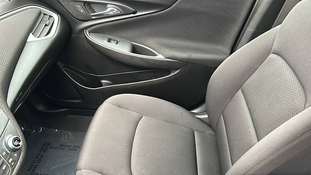 Thumbnail: 2023 Chevrolet Malibu - 11