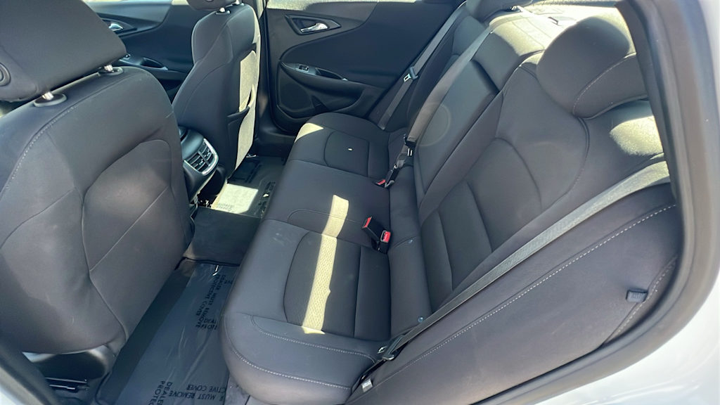 Thumbnail: 2023 Chevrolet Malibu - 12