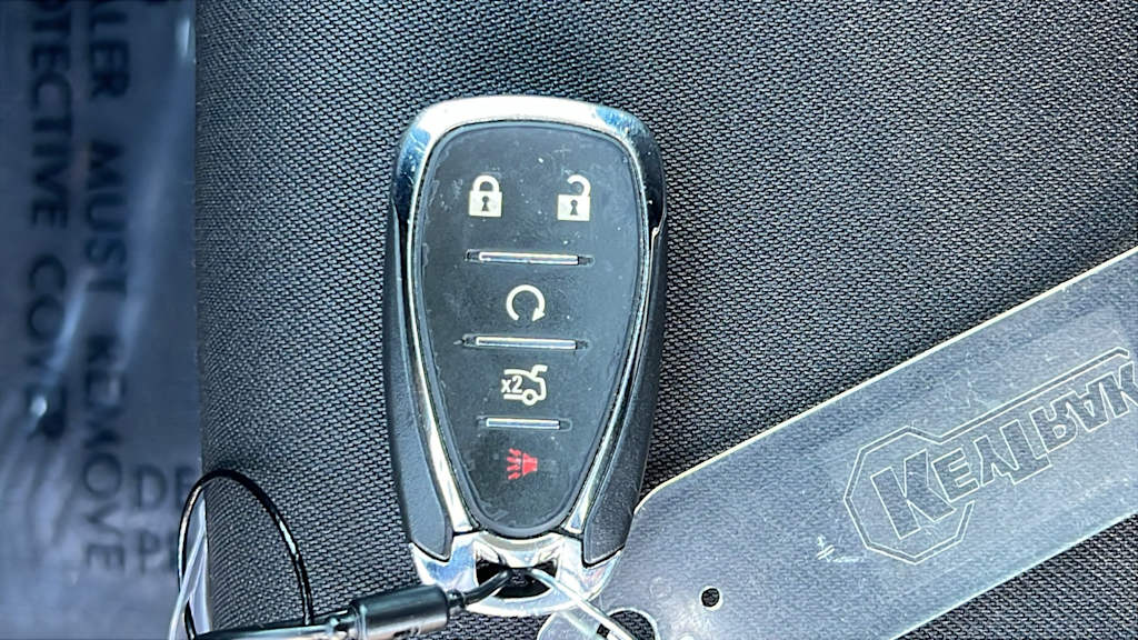 Thumbnail: 2023 Chevrolet Malibu - 18