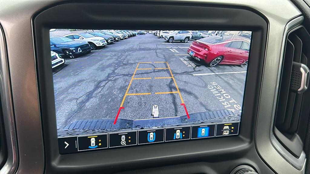 Thumbnail: 2021 Chevrolet Silverado 2500 - 23