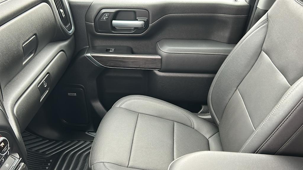 Thumbnail: 2021 Chevrolet Silverado 2500 - 21