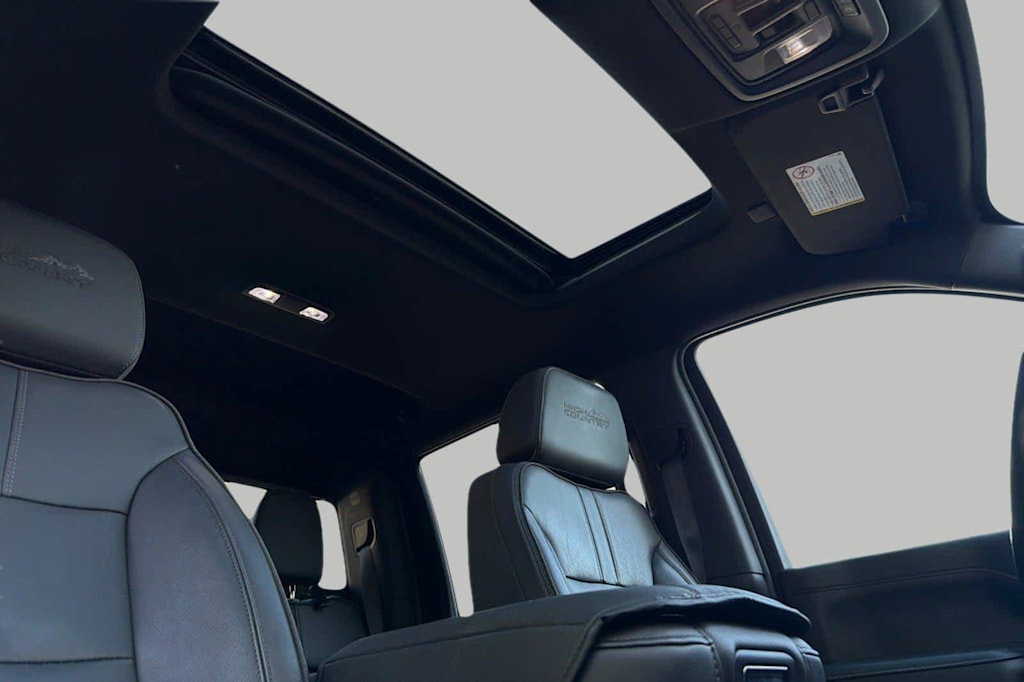 Thumbnail: 2021 Chevrolet Silverado 2500 - 21