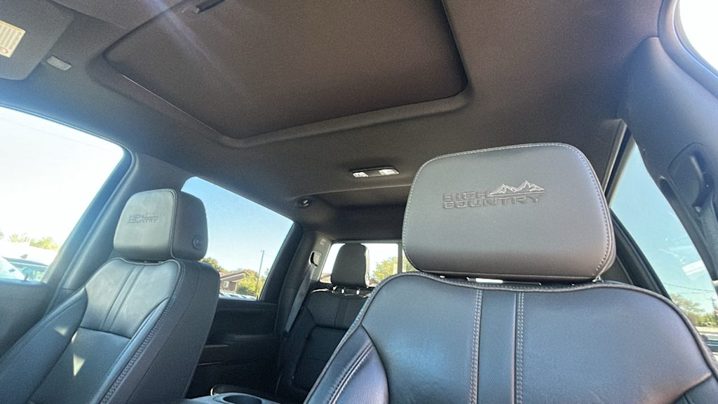 Thumbnail: 2021 Chevrolet Silverado 2500 - 24