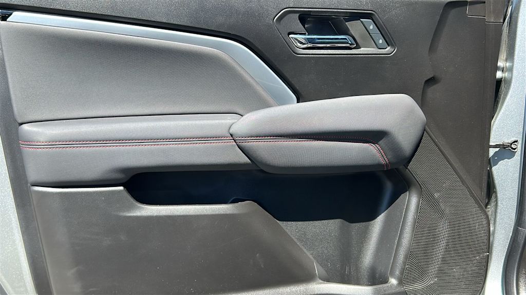 Thumbnail: 2024 Chevrolet Colorado - 29