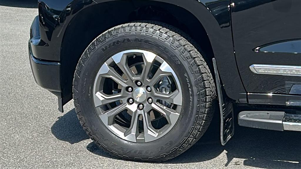 Thumbnail: 2024 Chevrolet Silverado 1500 - 8