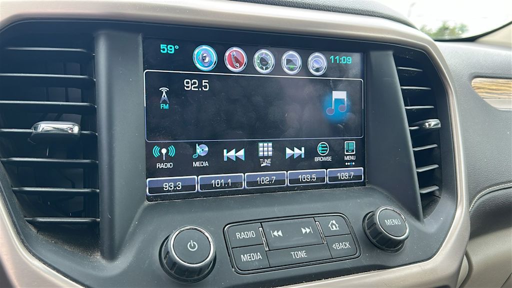 Thumbnail: 2017 GMC Acadia - 8