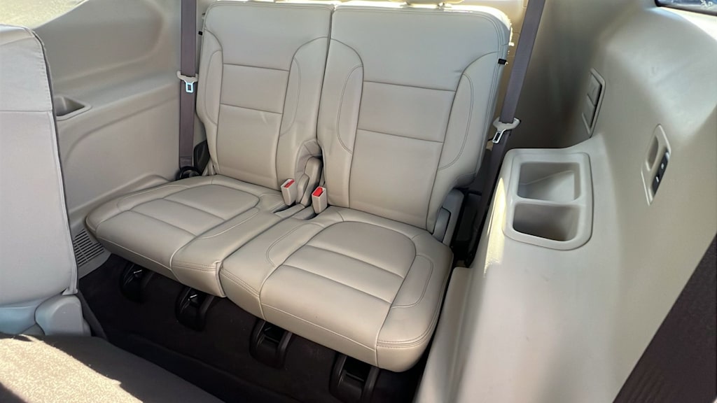 Thumbnail: 2017 GMC Acadia - 32