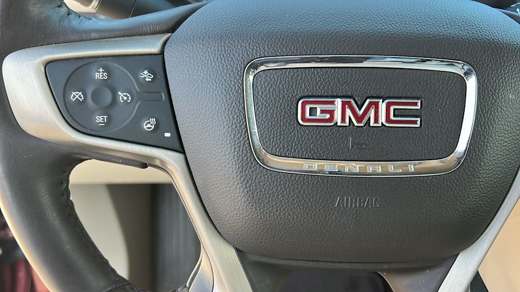 Thumbnail: 2017 GMC Acadia - 26