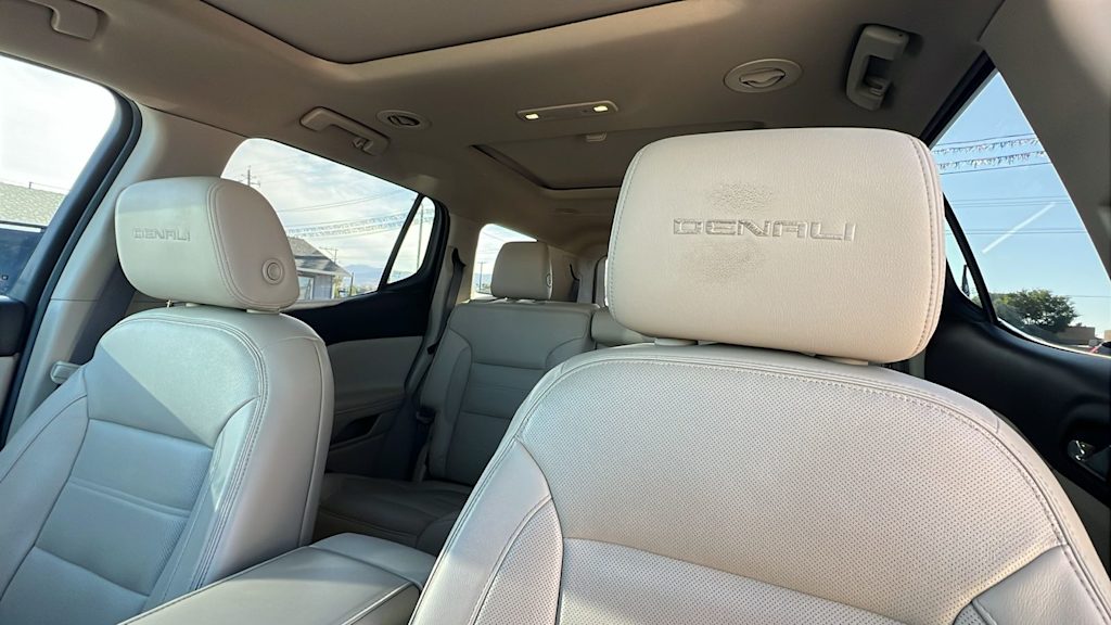Thumbnail: 2017 GMC Acadia - 10