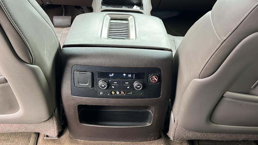 Thumbnail: 2015 GMC Yukon - 30