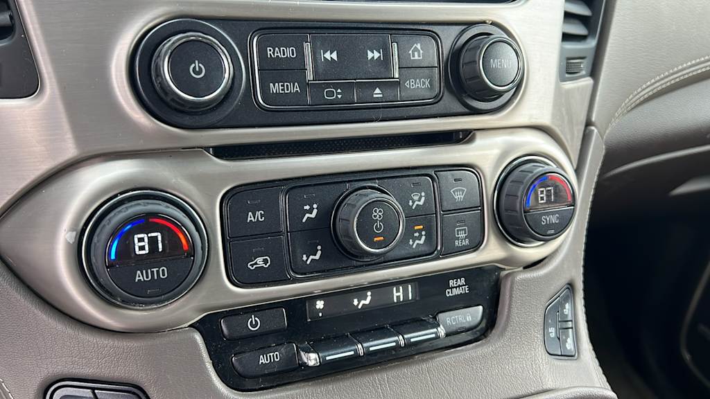 Thumbnail: 2015 GMC Yukon - 23