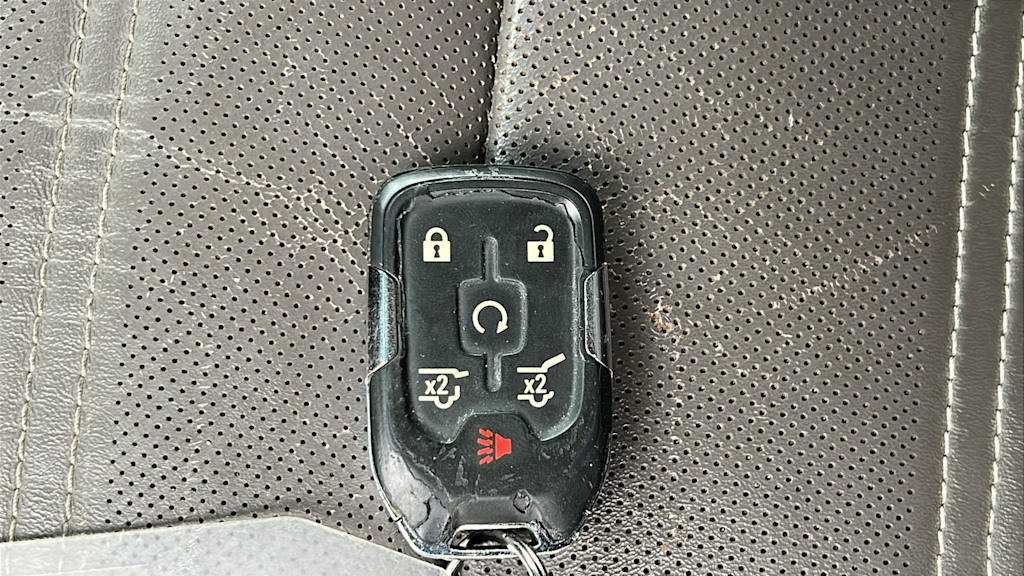 Thumbnail: 2015 GMC Yukon - 18