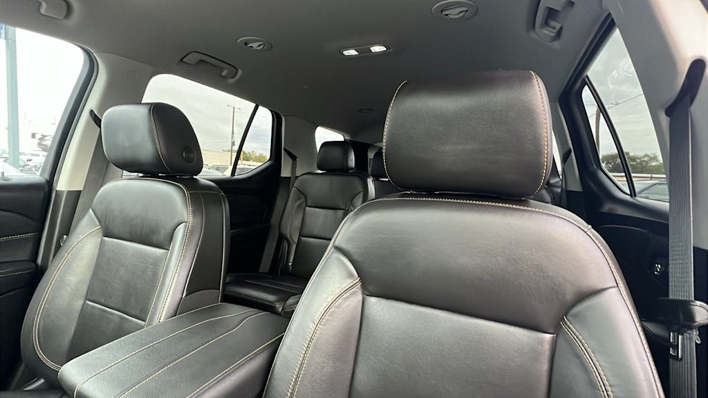 Thumbnail: 2021 Chevrolet Traverse - 10