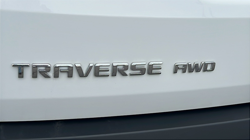 Thumbnail: 2021 Chevrolet Traverse - 7