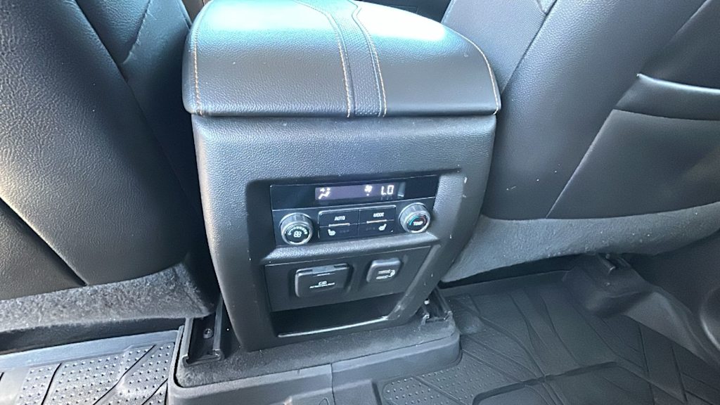 Thumbnail: 2018 Chevrolet Traverse - 29