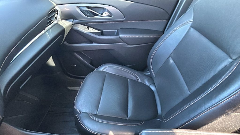 Thumbnail: 2018 Chevrolet Traverse - 11