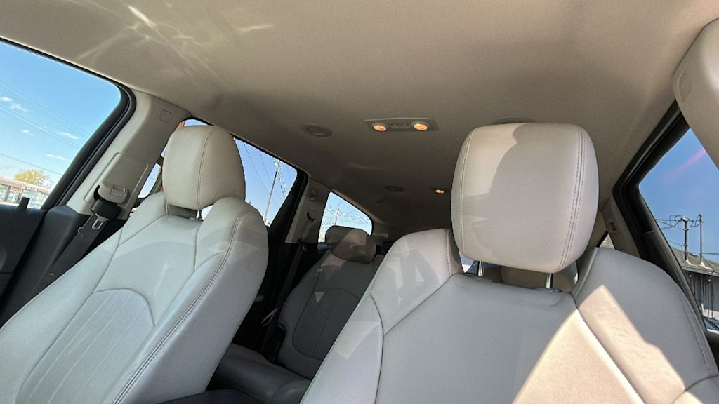 Thumbnail: 2012 Chevrolet Traverse - 9