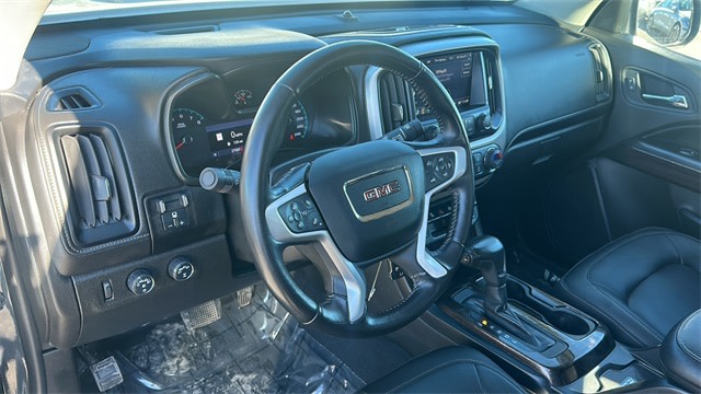 2020 GMC Canyon SLT 2