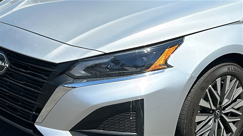 Thumbnail: 2024 Nissan Altima - 9