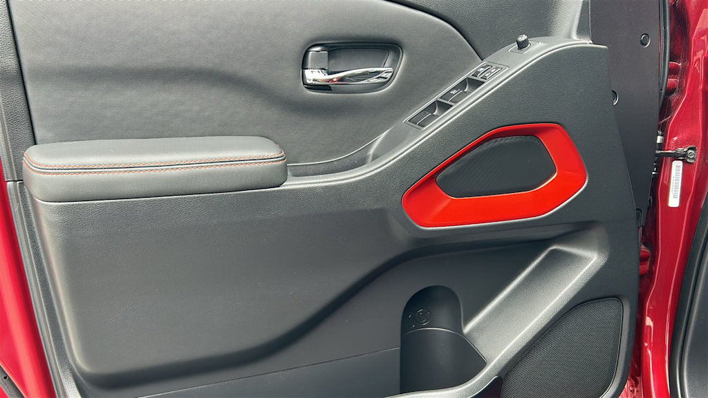 Thumbnail: 2024 Nissan Frontier - 28