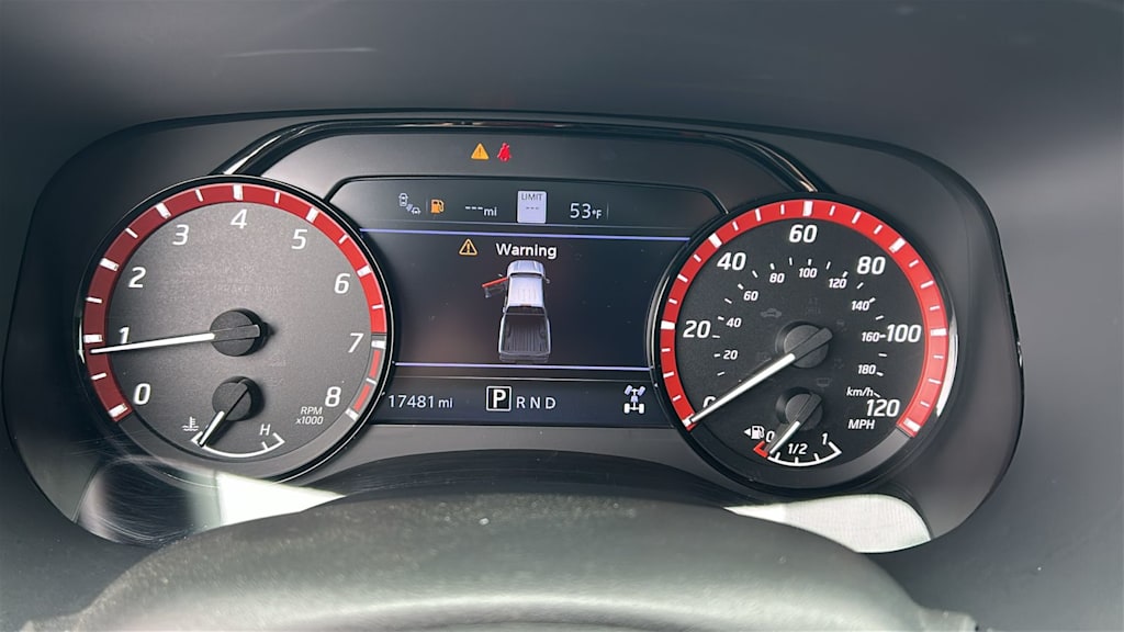 Thumbnail: 2024 Nissan Frontier - 16