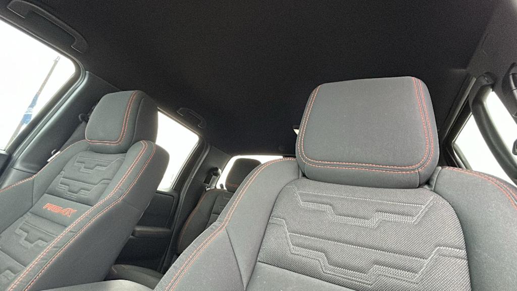 Thumbnail: 2024 Nissan Frontier - 10