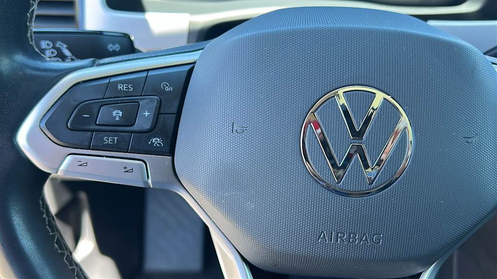 Thumbnail: 2022 Volkswagen Atlas - 24