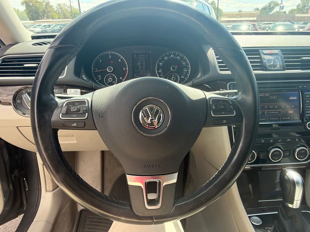 Thumbnail: 2014 Volkswagen Passat - 2